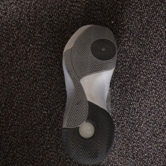 2015 Nike Hyperdunks - Picture 2 of 3